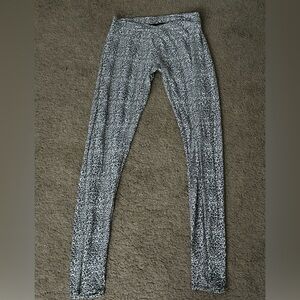 Leopard print womens Cuddl Duds Small Leggings